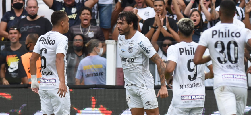 SANTOS VENCE O ITUANO POR 2 A 1