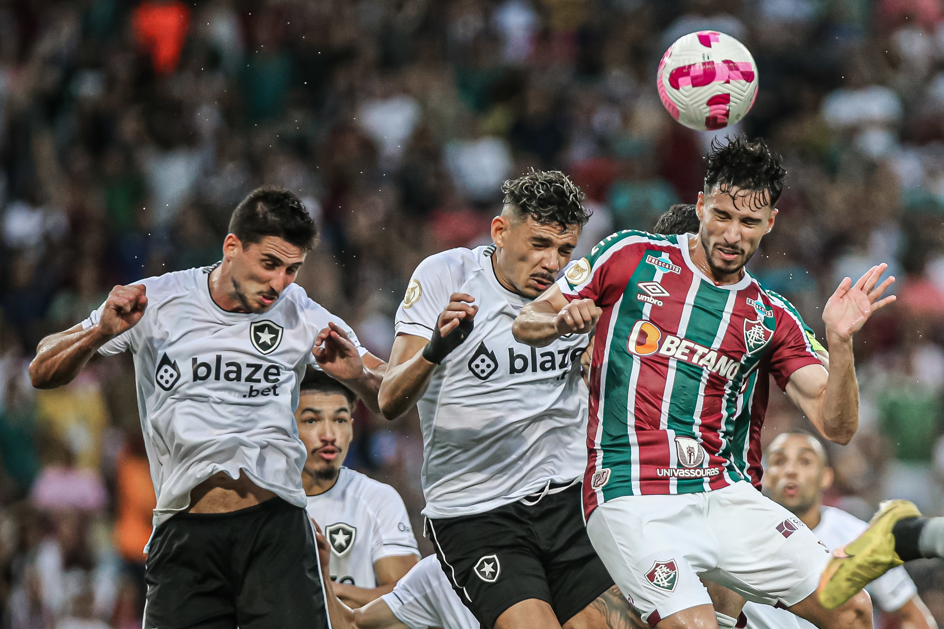 2 A 2 FLUMINENSE E BOTAFOGO NO RIO