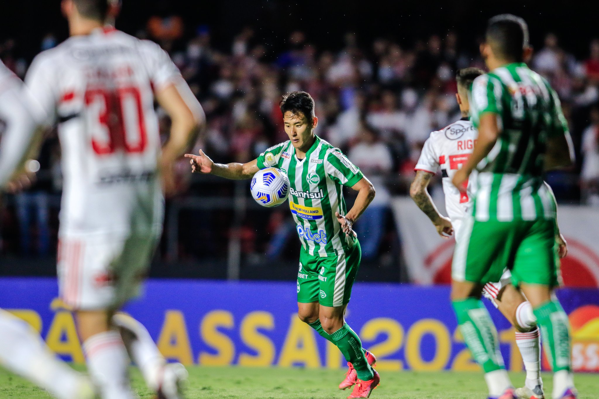 SP VENCE E ESPANTA O REBAIXAMENTO!