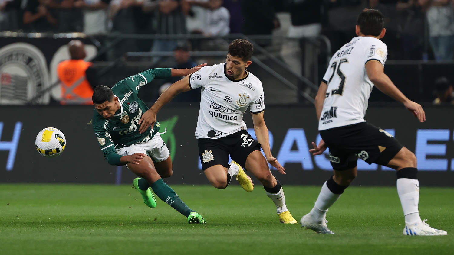 PALMEIRAS VENCE E DISPARA NA TABELA!