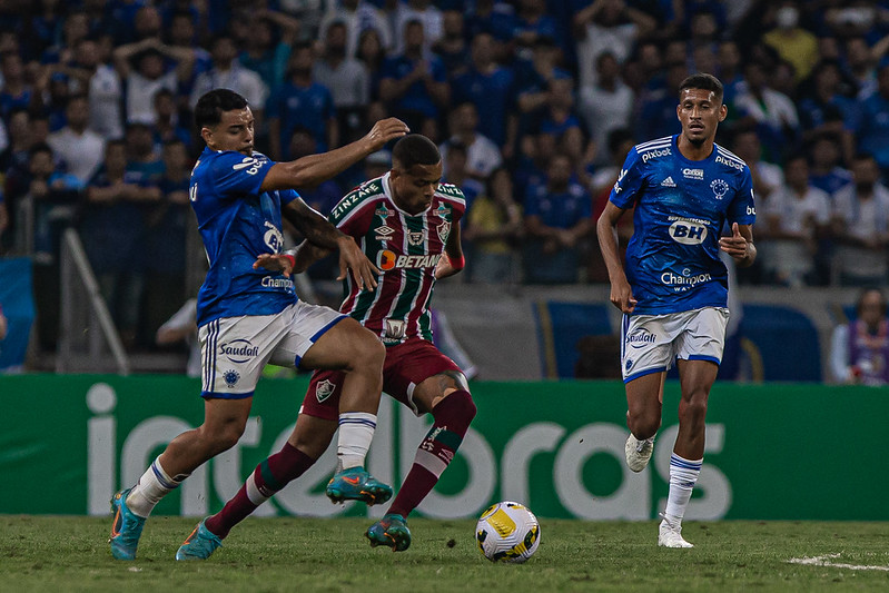 FLUMINENSE VENCE O CRUZEIRO NA COPA DO BRASIL