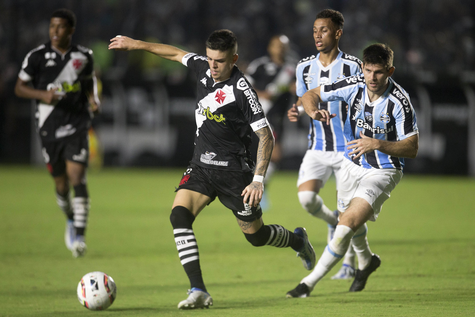 VASCO EMPATA EM SÃO JANUÁRIO COM GRÊMIO