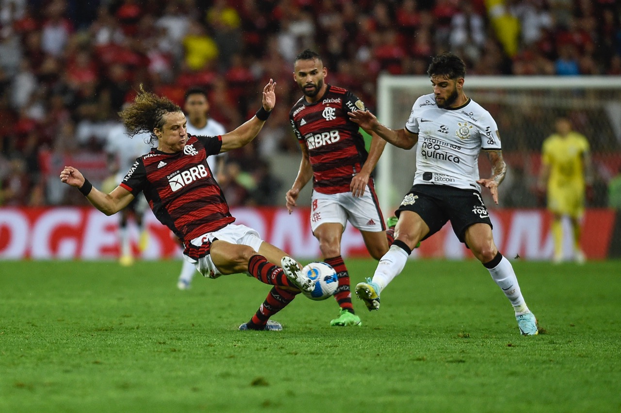 FLA VENCE ESTÁ NA SEMIFINAL DA LIBERTA!