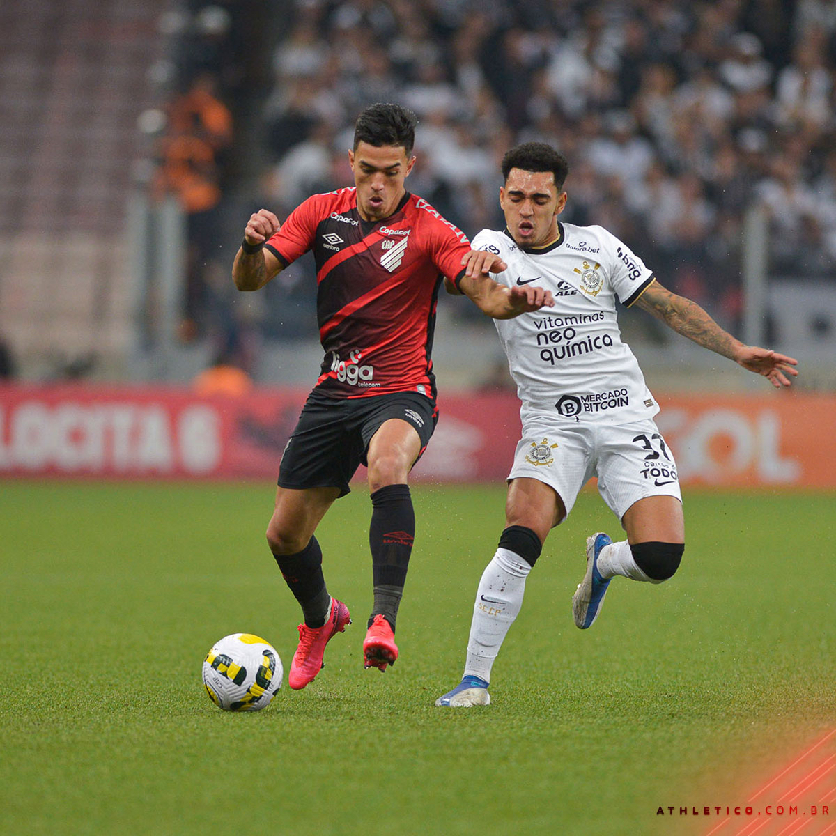 CORINTHIANS FICA NO 1 A 1 NA ARENA DA BAIXADA