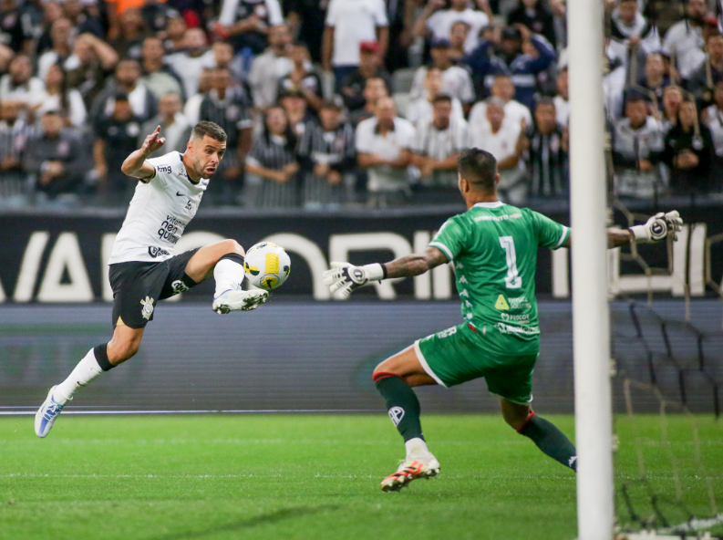 CORINTHIANS BATE A PORTGUESA-RJ POR 2 A 0