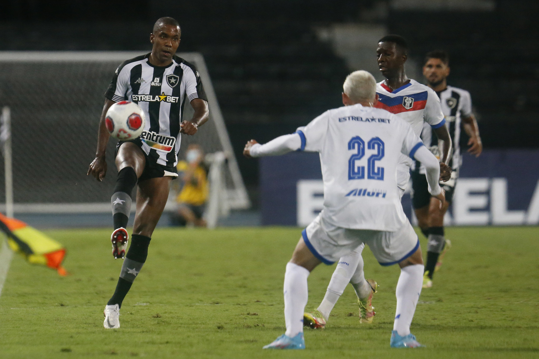 BOTAFOGO VENCE RESENDE NO NILTON SANTOS